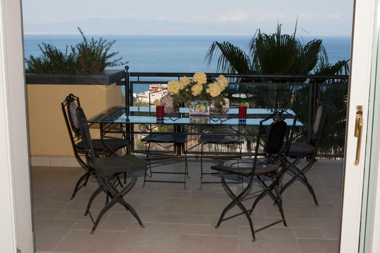 Taormina Seaview Apartment - Taormina Holidays Ngoại thất bức ảnh